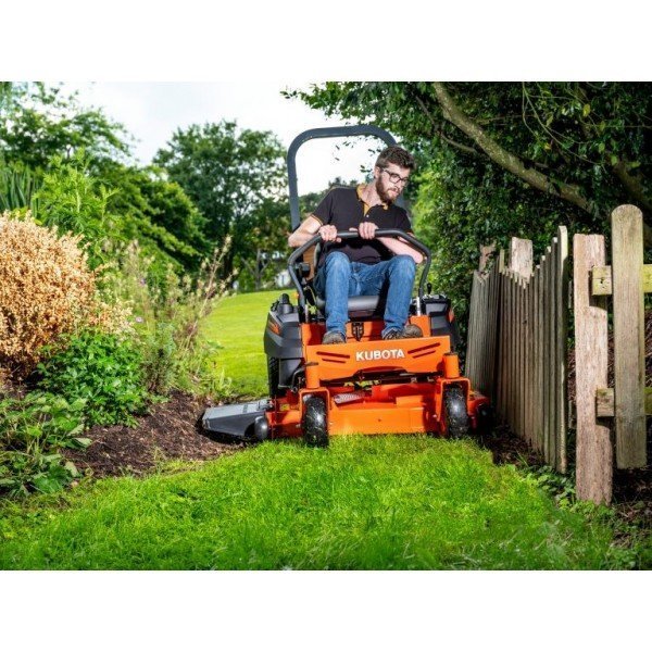 KUBOTA Z122R Zitgrasmaaier met Nul-Draai Cirkel voor Thuisgebruik